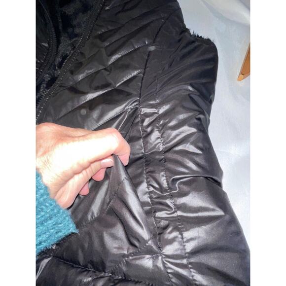 Original Nicole Miller Reversible Puffer & Faux Fur Vest - Size Women's M - Picture 7 of 11